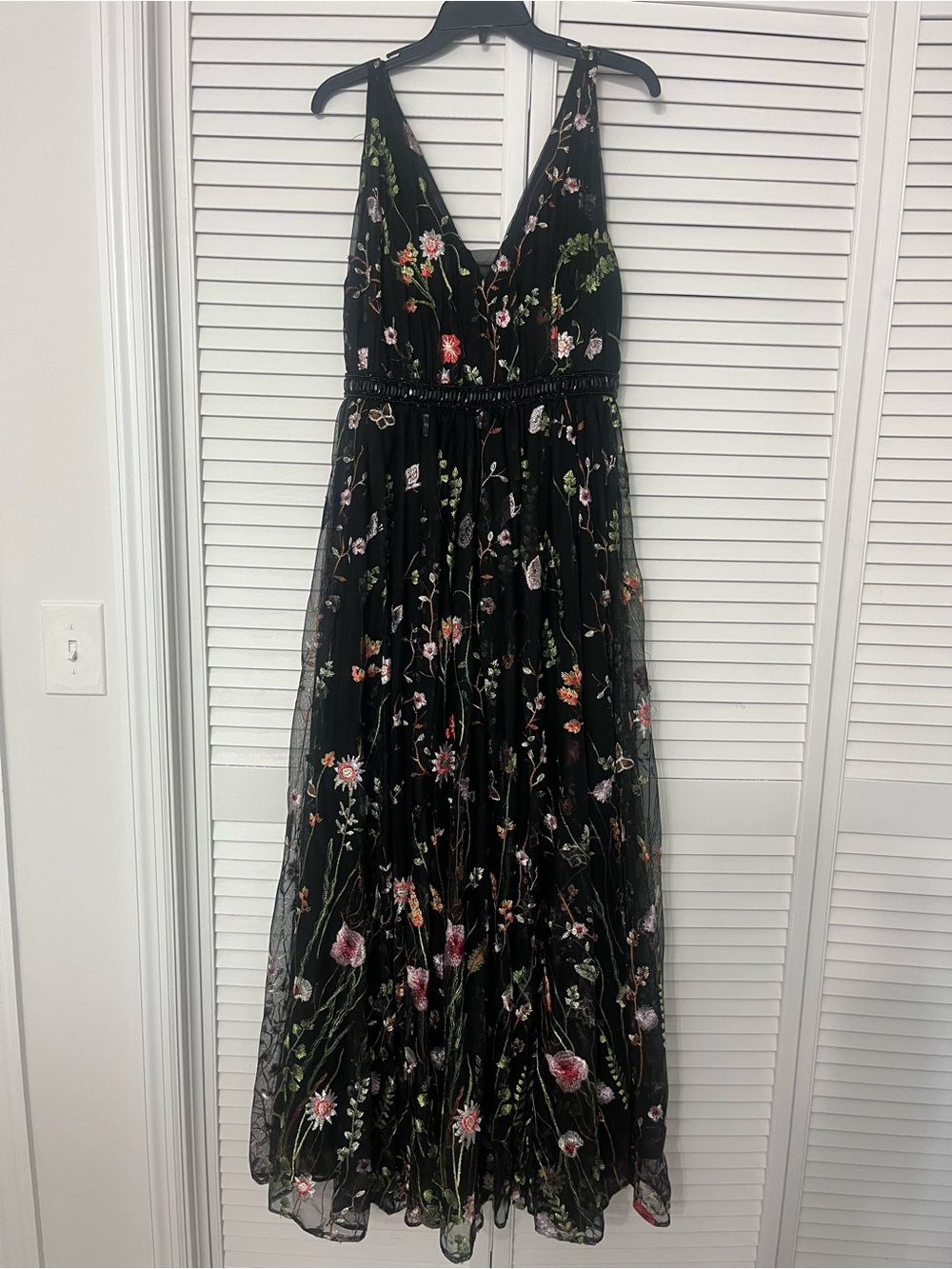 Mac Duggal Black Floral Embroidered V-Neck Maxi Gown